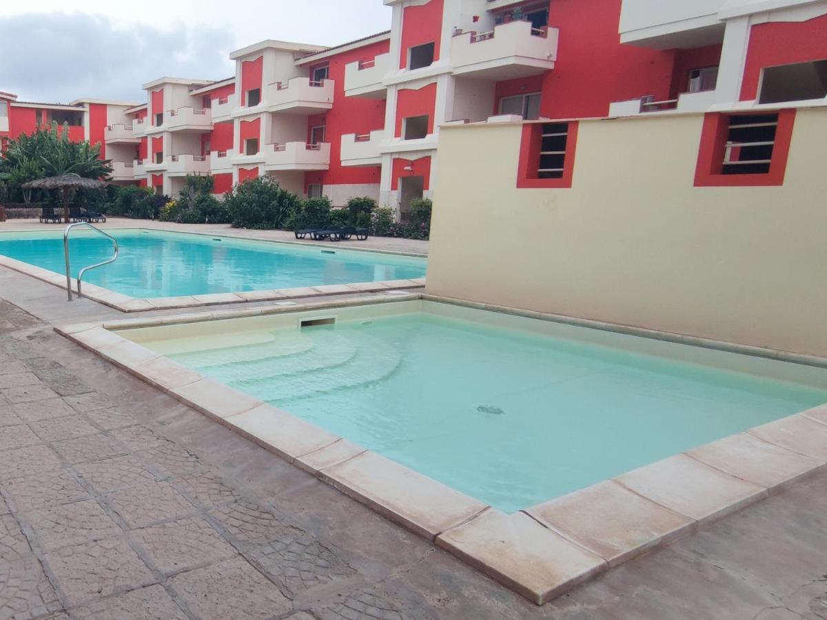 Sal Service Red Moradias Residence With Pool Santa Maria Exterior foto